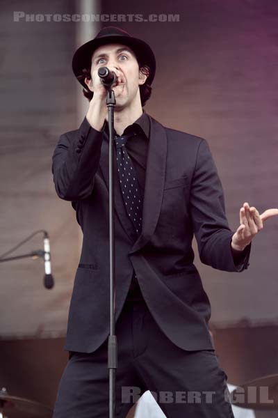 MAXIMO PARK - 2012-08-25 - SAINT CLOUD - Domaine National - Grande Scene - 